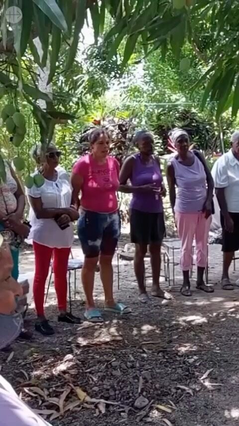 ð¨ðº ❤️ La Iglesia en Cuba encarna la frase: “Para Dios nada hay imposible”. Por eso, ACN lanza esta campaña de ayuda a la Iglesia cubana en su labor pastoral. ð

⛪ Hoy esta Iglesia sigue anunciando a Jesucristo a pesar de las dificultades. Con tu ayuda los sacerdotes, misioneros, religiosas y especialmente los laicos comprometidos podrán seguir transmitiendo la Buena Noticia sostiene a un pueblo con hambre y sed de Dios. ✝️ 

#CampañadeAyuda #IglesiaCuba #Dios #Campaña #ACN #NadaEsImposible