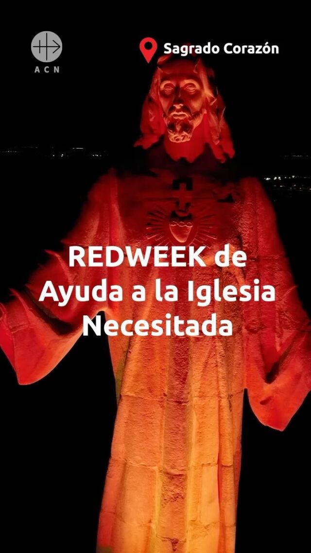 ð´Así se iluminaba #España de rojo por los #cristianosperseguidos en la #RedWeekACN con la colaboración de @acdp_es @cope_es @TRECE_es 

Catedrales, parroquias y grandes monumentos religiosos y civiles sirvieron para llamar la atención y abrir los ojos a quienes sufren por su fe ð